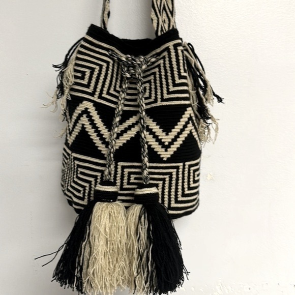 THE BIKINI ROOM Black and White Bohemia Bag - Picture 1 of 13